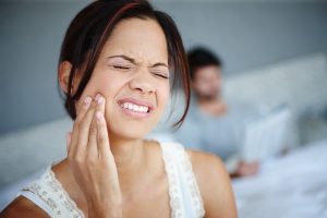 It’s important to stay calm while you drive to your emergency dentist in Ocala. 